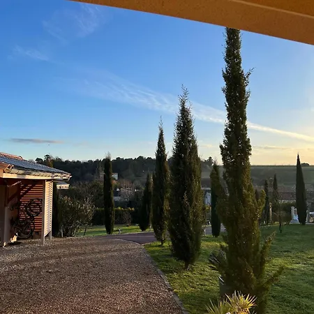 In With Pool And Vineyards, Cleaning Included Villa