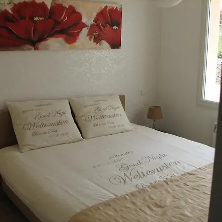 Villa In With Pool And Vineyards, Cleaning Included