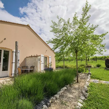 In With Pool And Vineyards, Cleaning Included Villa *